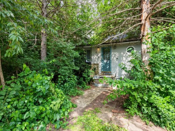 414 N 3rd Avenue, Chenoa, IL 61726