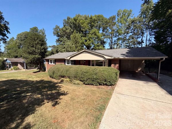 4305 Dawnwood Drive , Gastonia, NC 28056