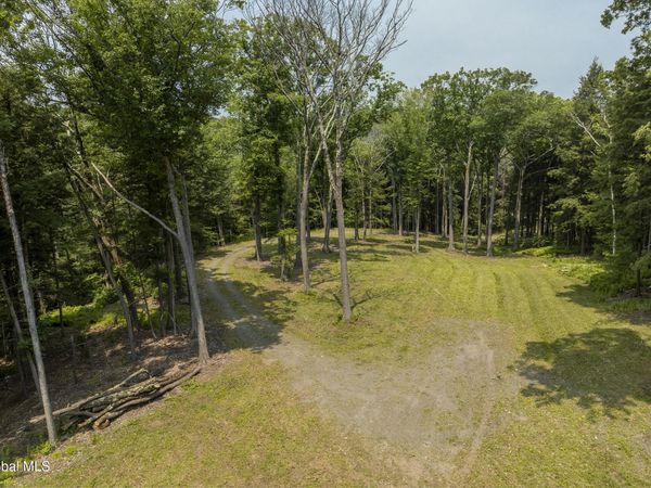 276 E Hill Road, Austerlitz, NY 12017