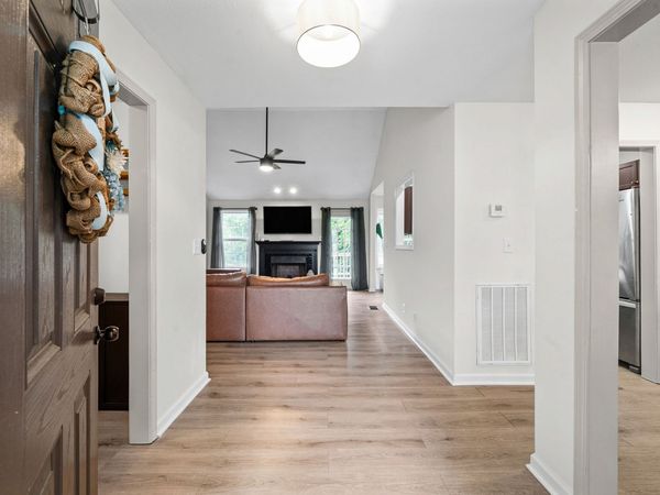 227 Harold Dr , Clarksville, TN 37040