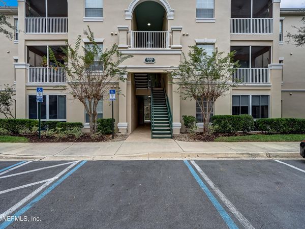 8601 BEACH Boulevard, Unit 912, Jacksonville, FL 32216