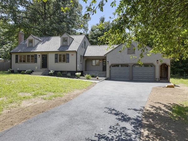 14 Brown Drive, Walpole, MA 02081