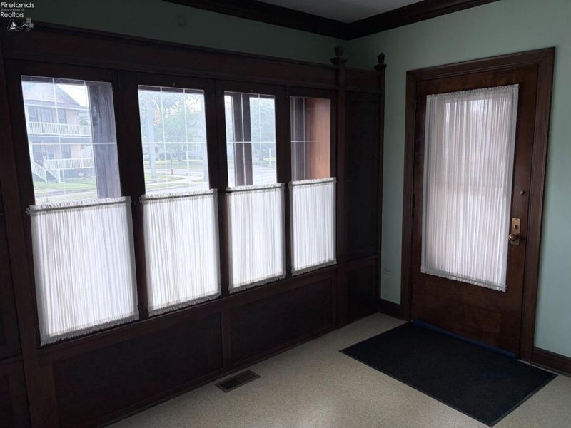 1031 Columbus Avenue, Sandusky, OH 44870 Photo 32