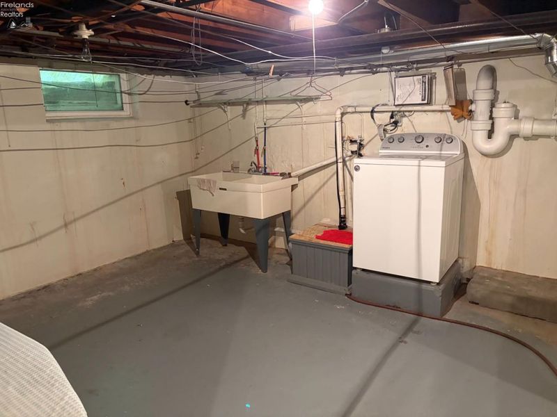 1031 Columbus Avenue, Sandusky, OH 44870 Photo 37