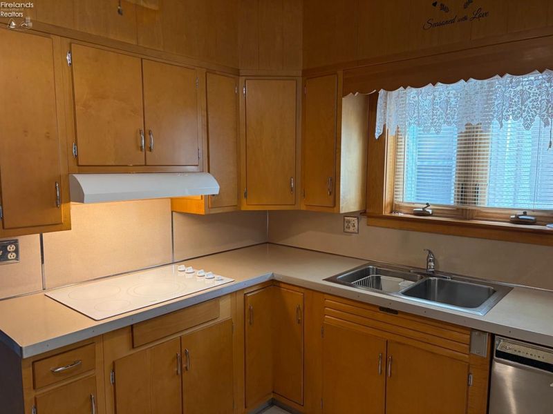 1031 Columbus Avenue, Sandusky, OH 44870 Photo 7