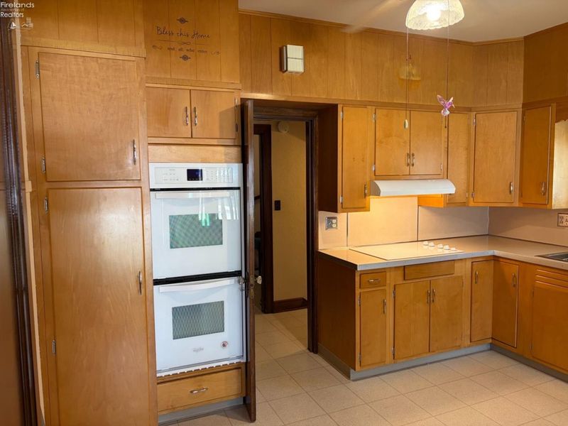 1031 Columbus Avenue, Sandusky, OH 44870 Photo 9