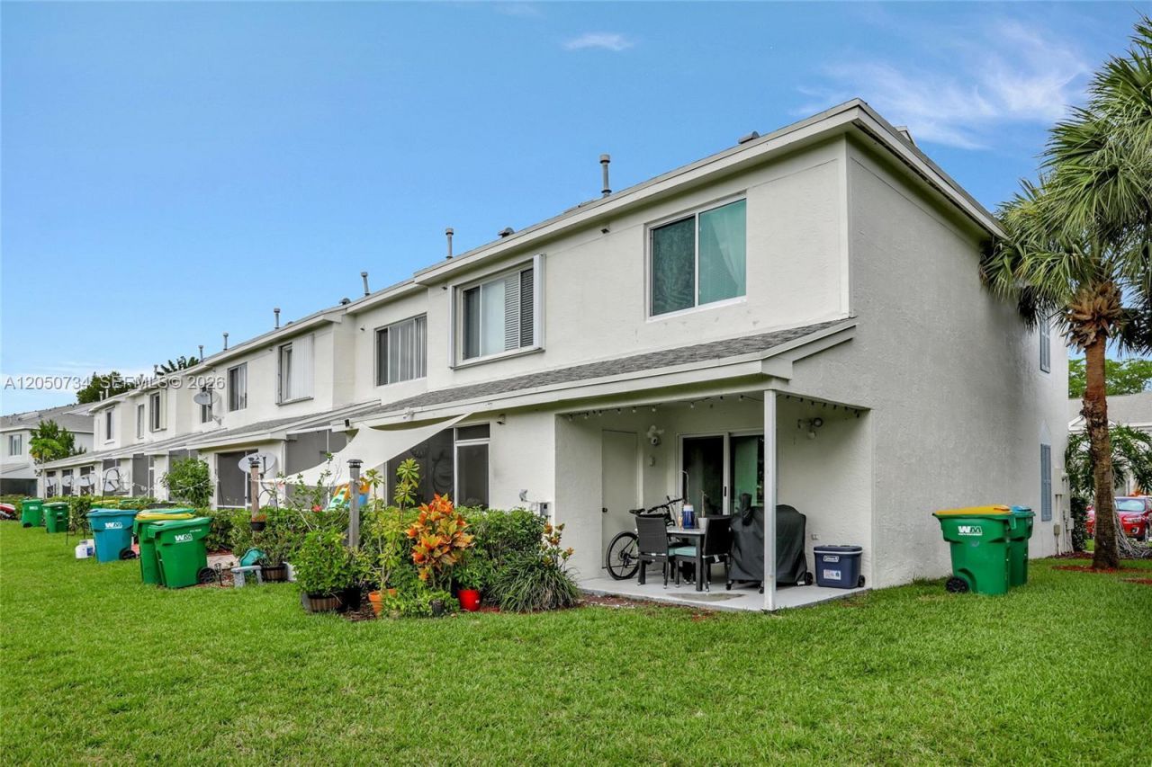 7921 Sanibel Dr , Unit 7921, Tamarac, FL 33321 Photo
