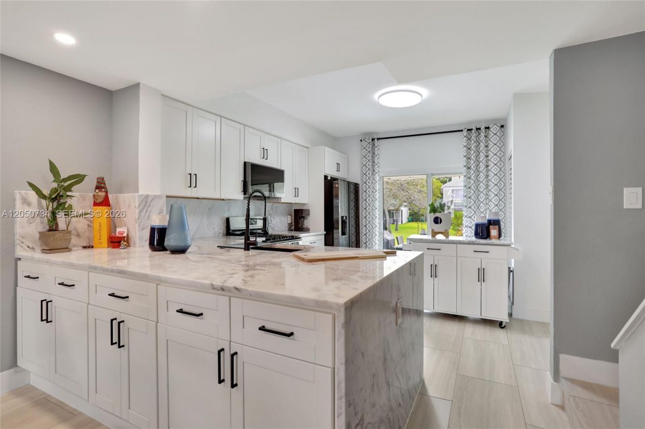 7921 Sanibel Dr , Unit 7921, Tamarac, FL 33321 Photo