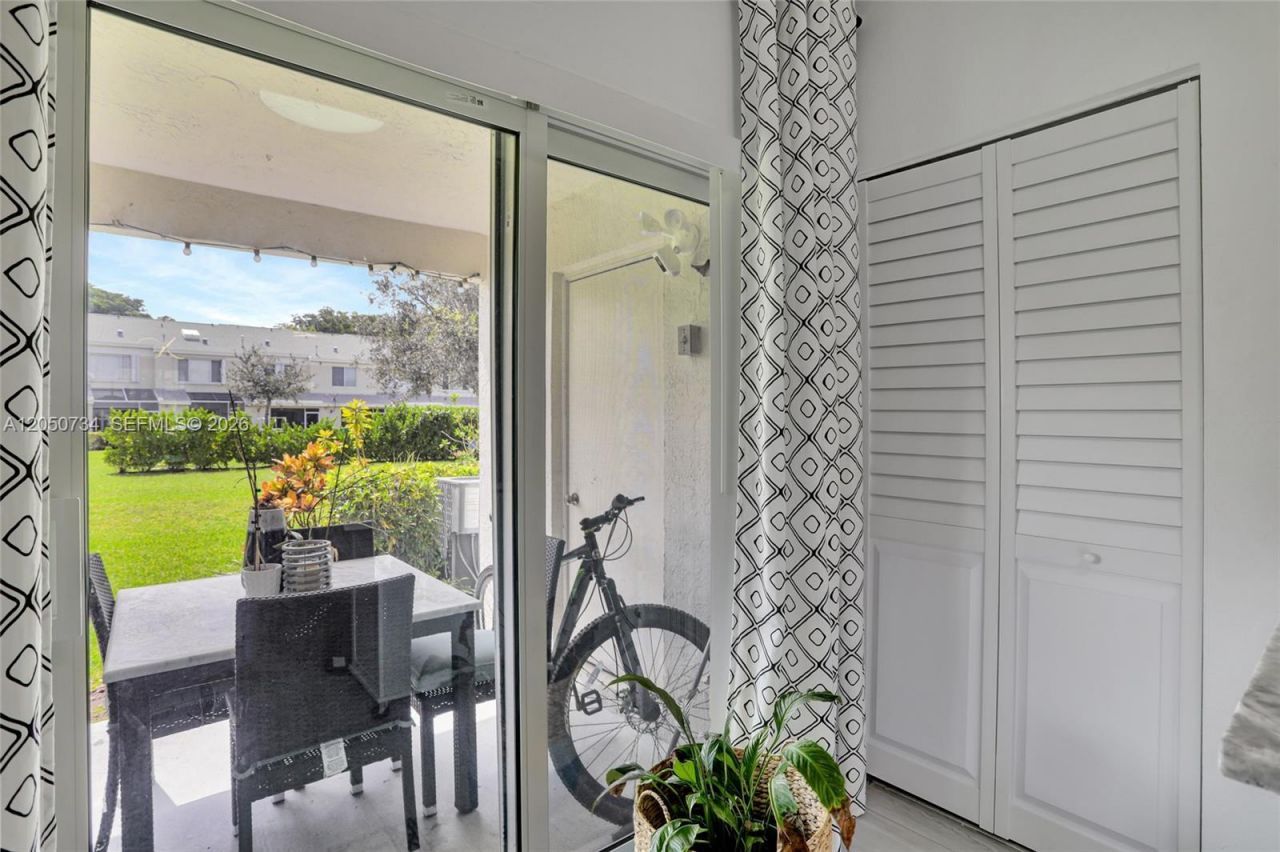7921 Sanibel Dr , Unit 7921, Tamarac, FL 33321 Photo