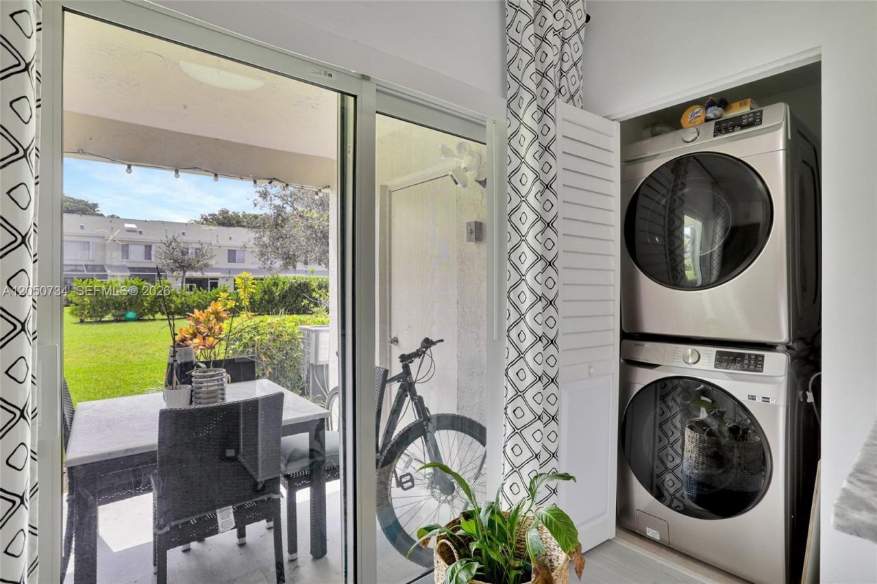 7921 Sanibel Dr , Unit 7921, Tamarac, FL 33321 Photo