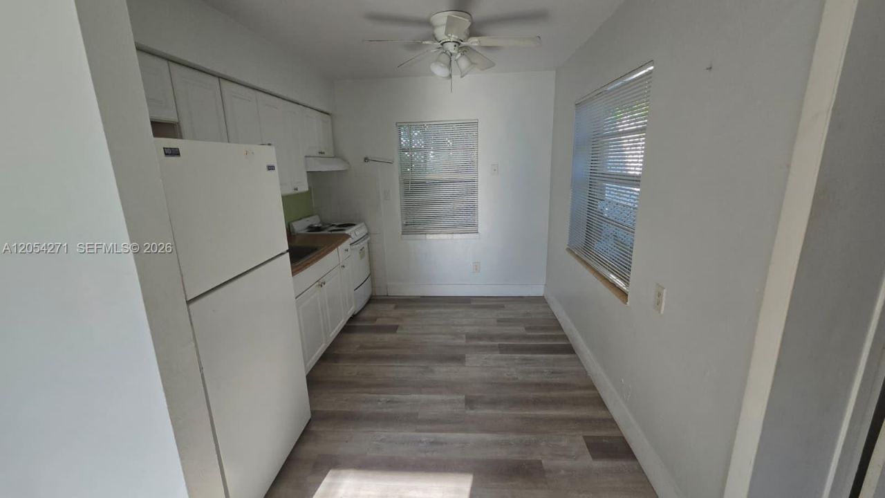 808 NE 10th St, Unit 3, Hallandale Beach, FL 33009 Photo