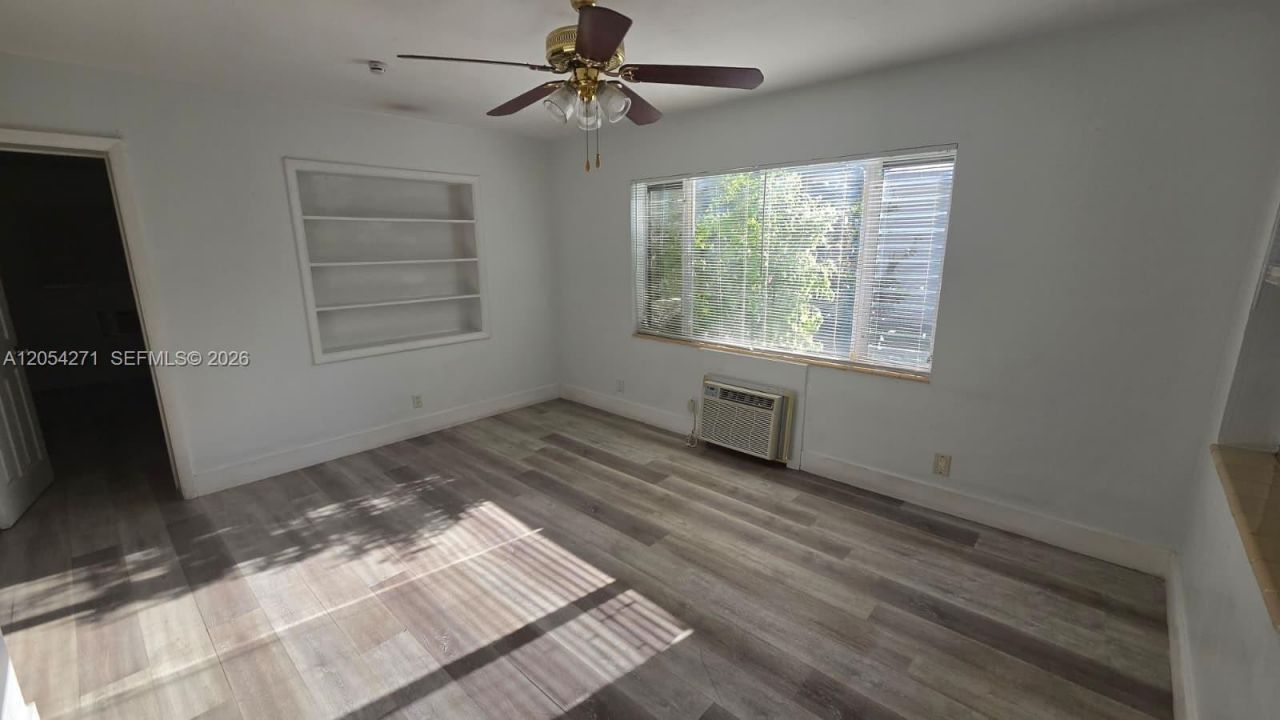 808 NE 10th St, Unit 3, Hallandale Beach, FL 33009 Photo