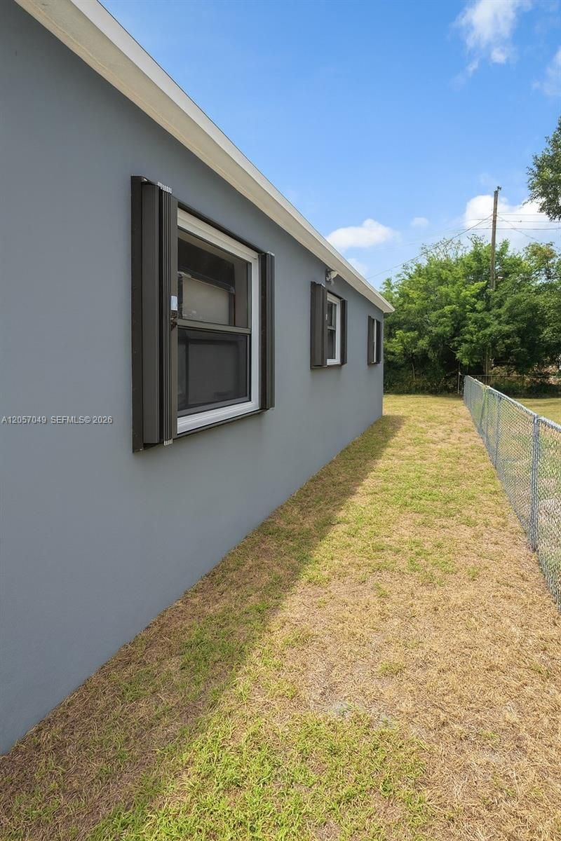 2231 NW 9th Ct , Fort Lauderdale, FL 33311 Photo