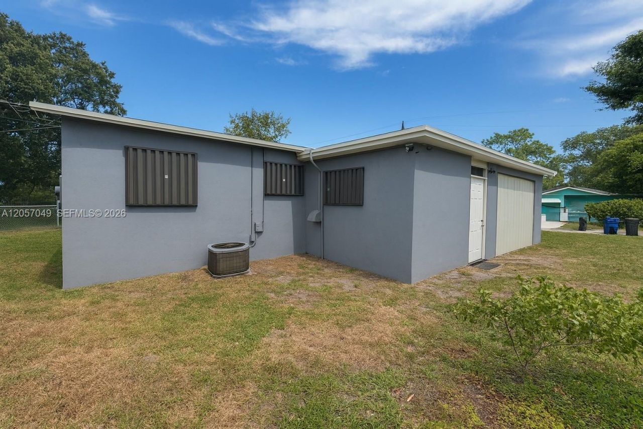 2231 NW 9th Ct , Fort Lauderdale, FL 33311 Photo