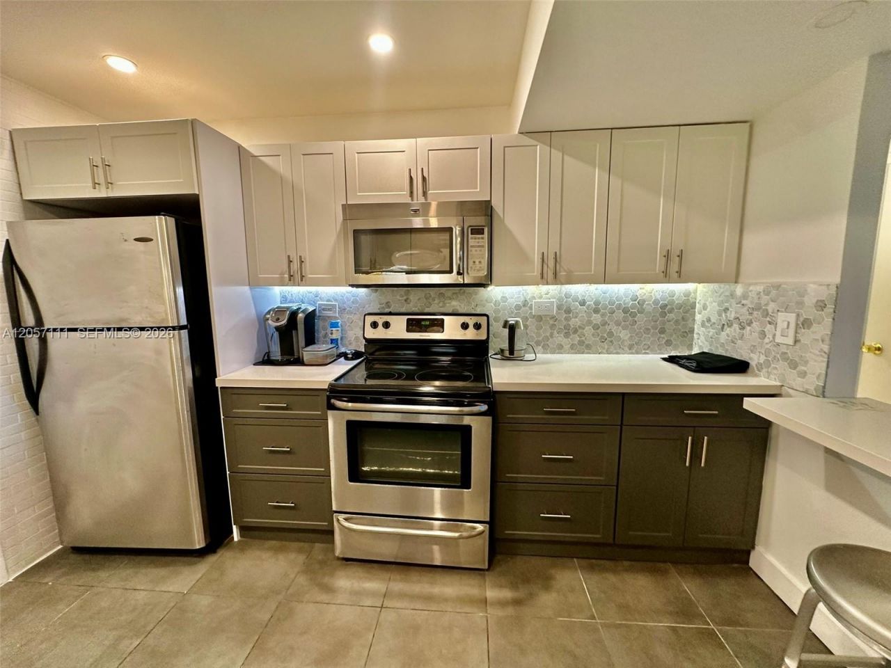 800 NE 195th St , Unit 314, Miami, FL 33179 Photo