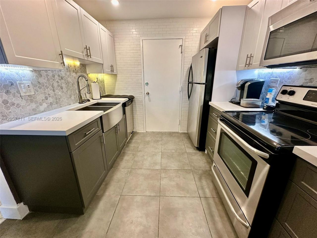 800 NE 195th St , Unit 314, Miami, FL 33179 Photo