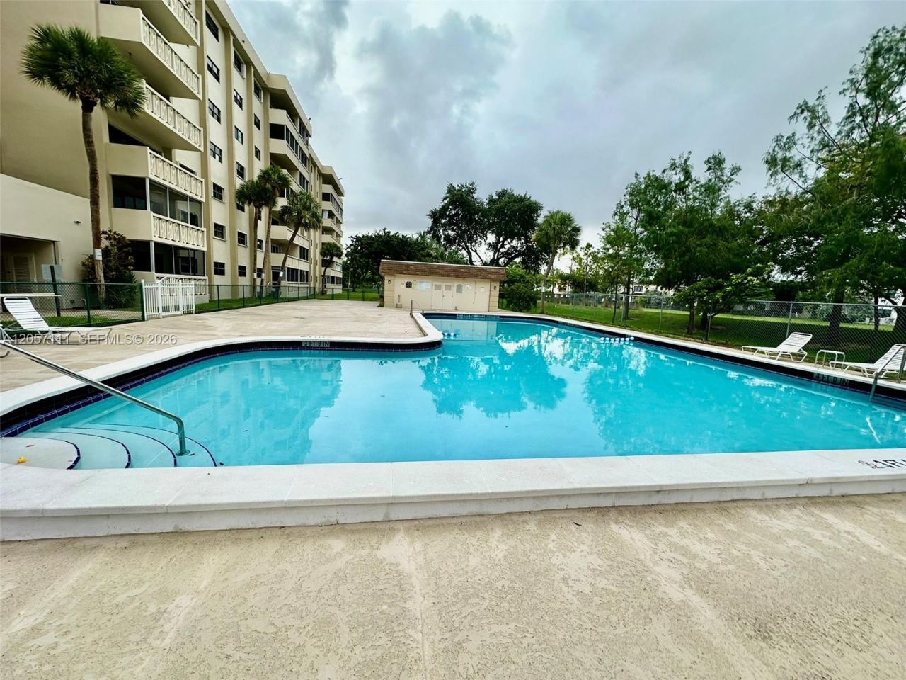 800 NE 195th St , Unit 314, Miami, FL 33179 Photo