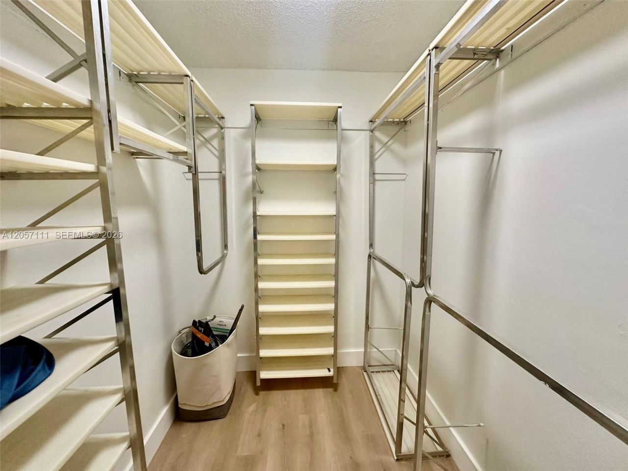 800 NE 195th St , Unit 314, Miami, FL 33179 Photo