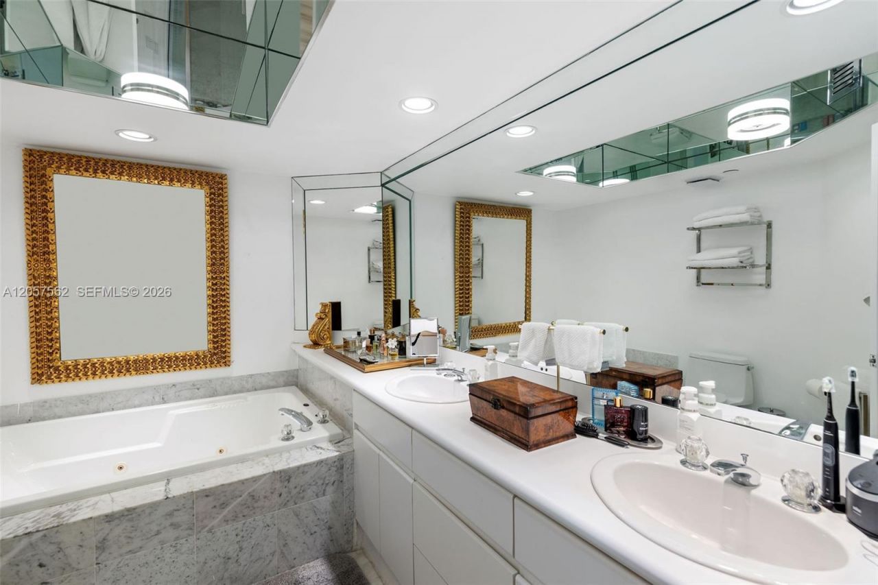 16445 Collins Ave, Unit OS25, Sunny Isles Beach, FL 33160 Photo