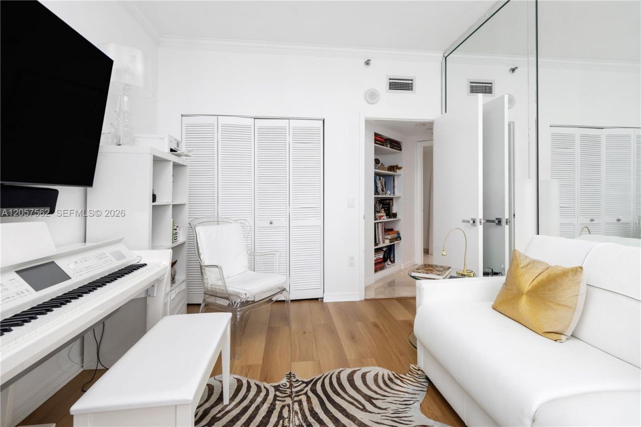 16445 Collins Ave, Unit OS25, Sunny Isles Beach, FL 33160 Photo