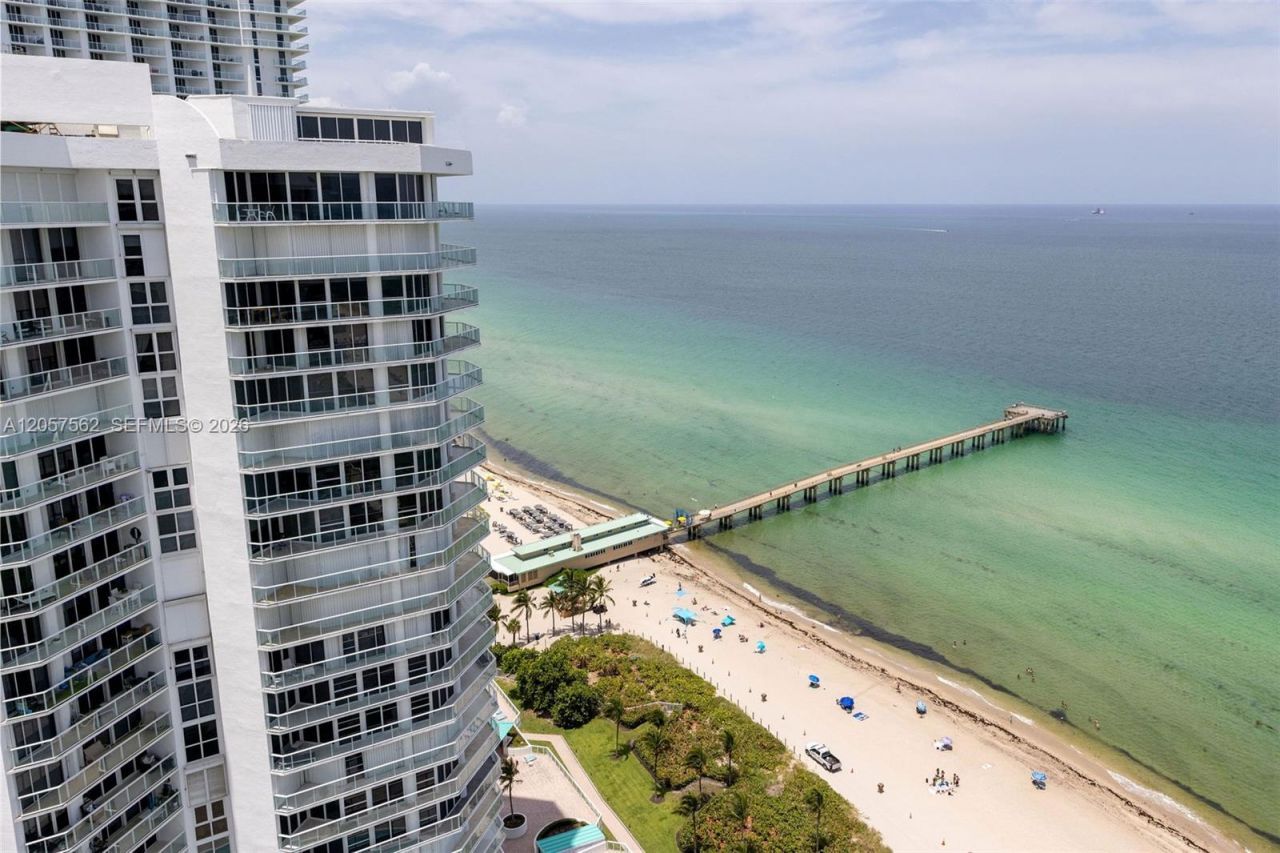 16445 Collins Ave, Unit OS25, Sunny Isles Beach, FL 33160 Photo