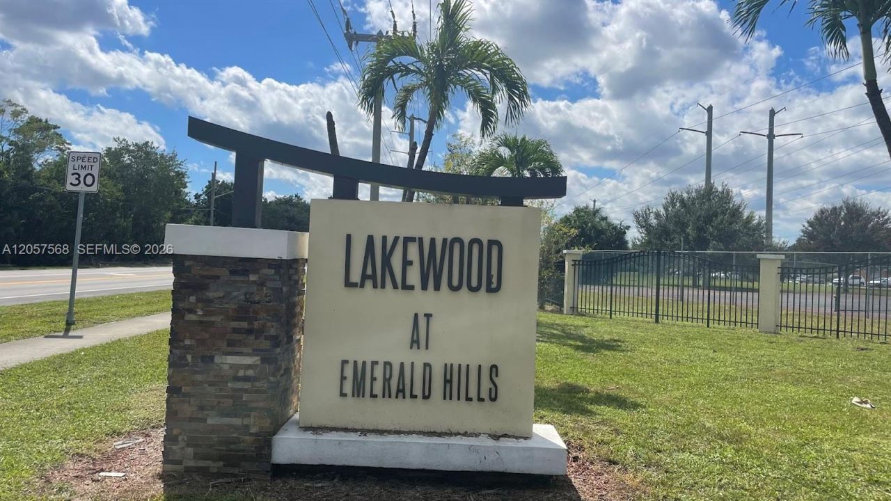 3690 N 56th Ave , Unit 906, Hollywood, FL 33021 Photo