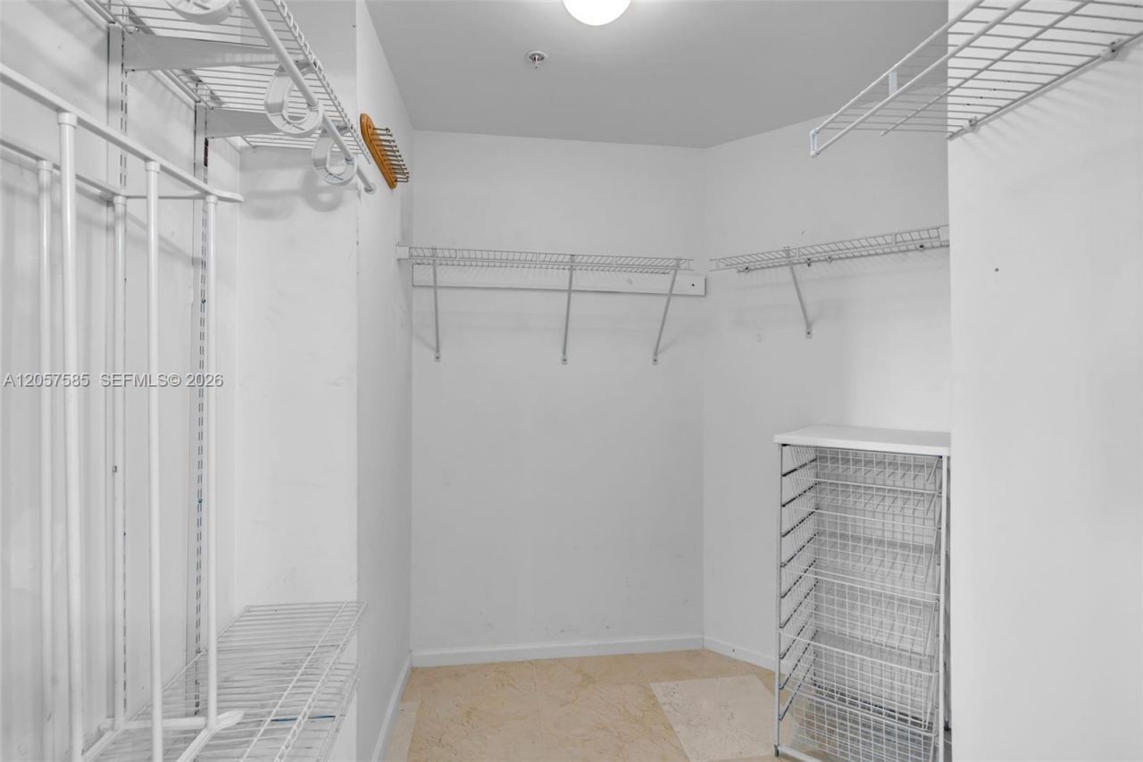 7900 Harbor Island Dr, Unit 1126, North Bay Village, FL 33141 Photo