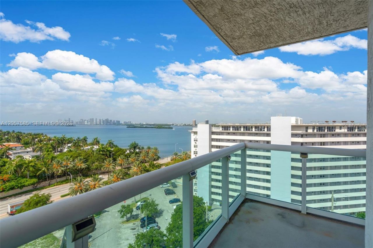 7900 Harbor Island Dr, Unit 1126, North Bay Village, FL 33141 Photo
