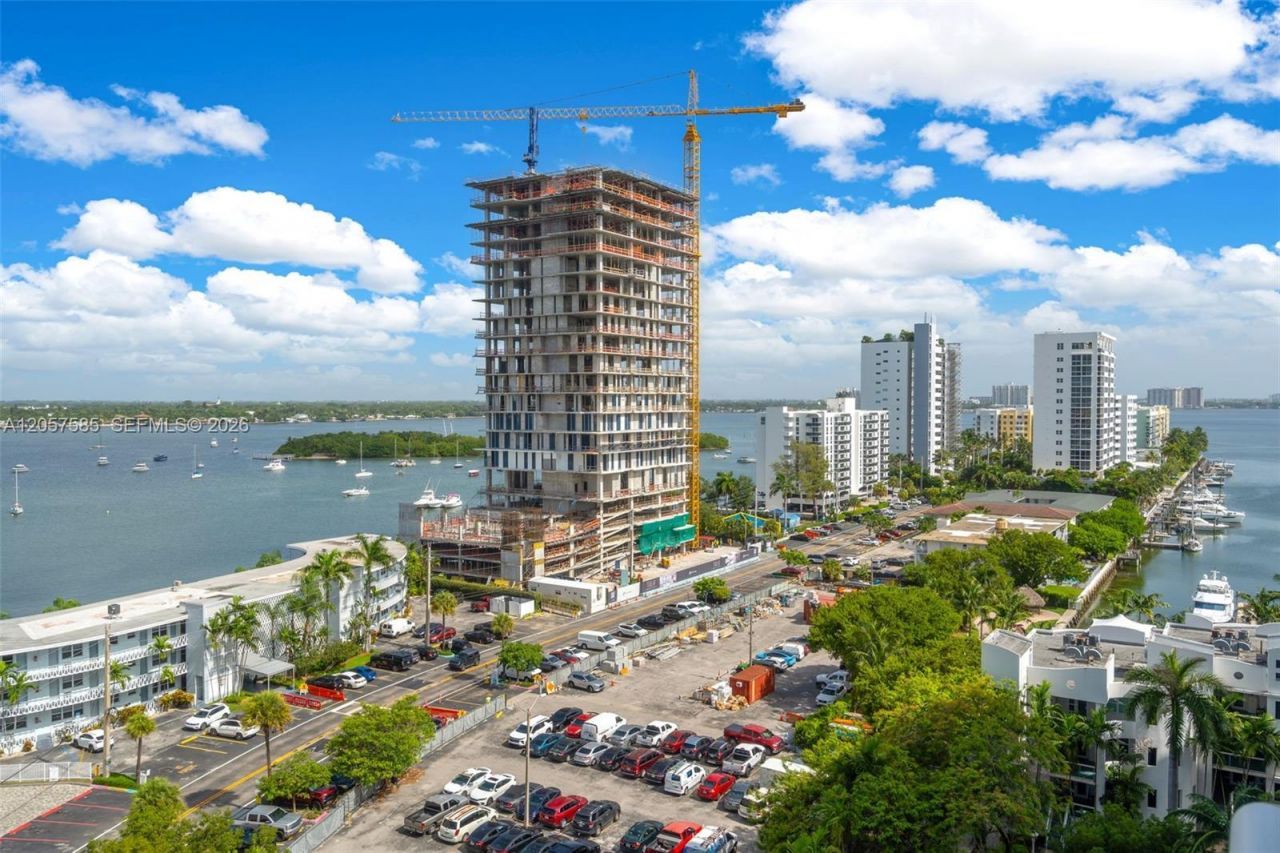 7900 Harbor Island Dr, Unit 1126, North Bay Village, FL 33141 Photo