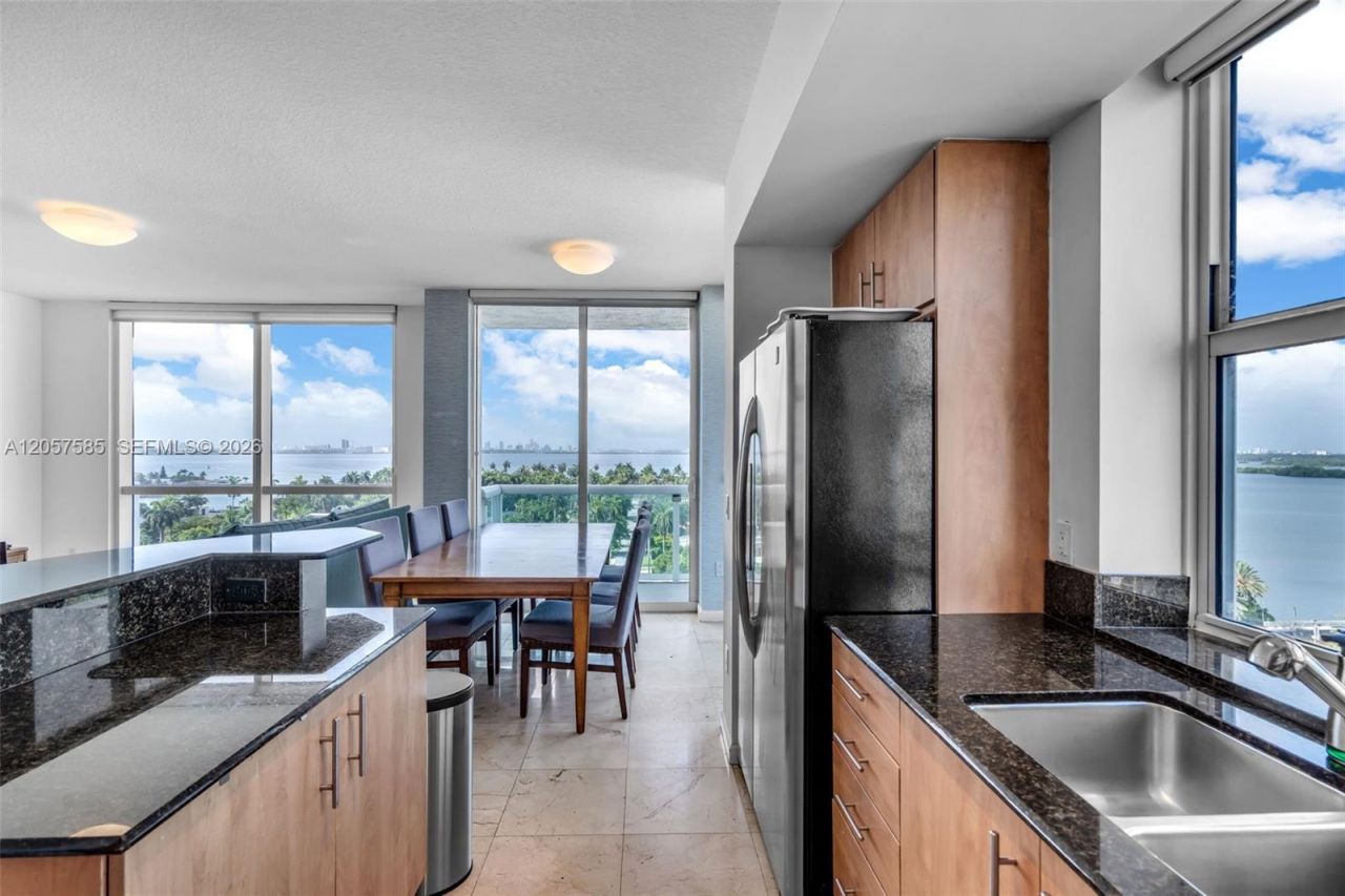 7900 Harbor Island Dr, Unit 1126, North Bay Village, FL 33141 Photo
