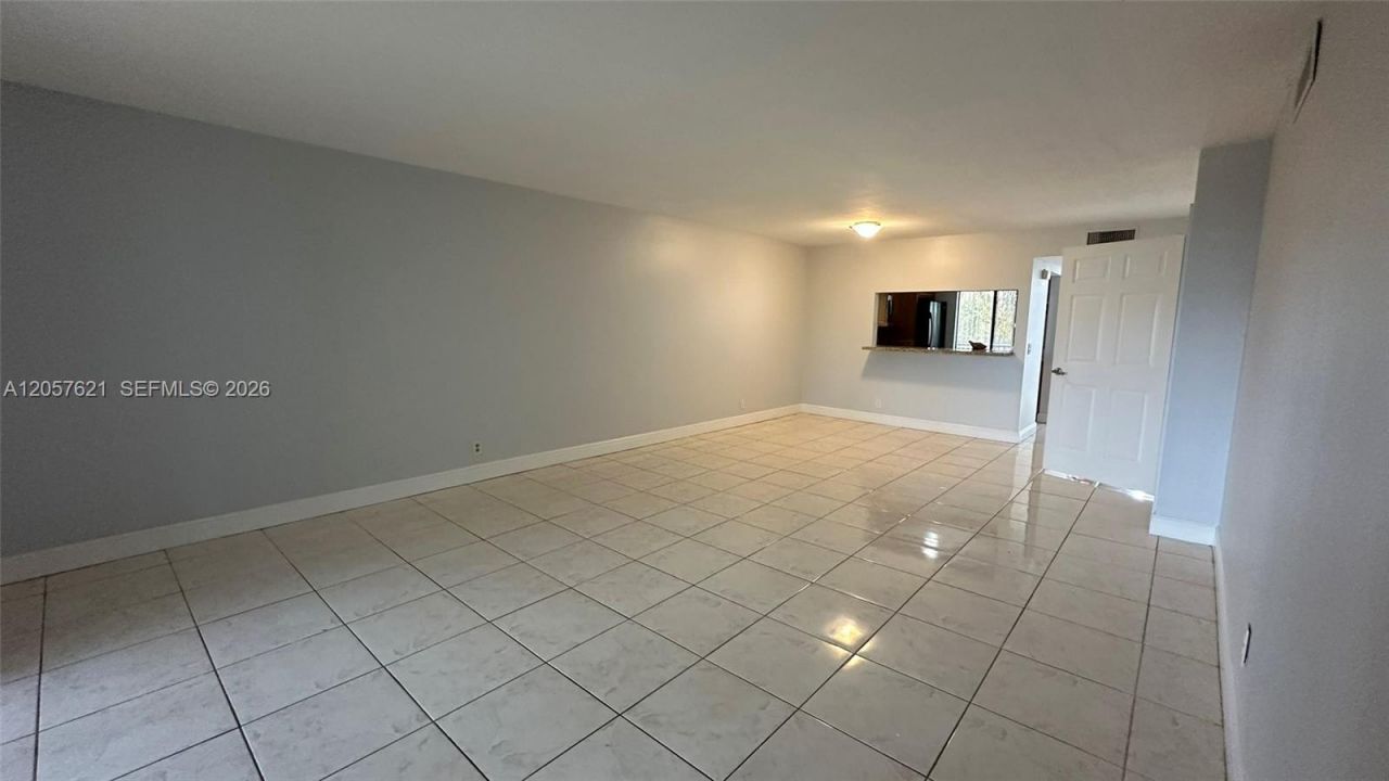 16551 Blatt Blvd , Unit 204, Weston, FL 33326 Photo