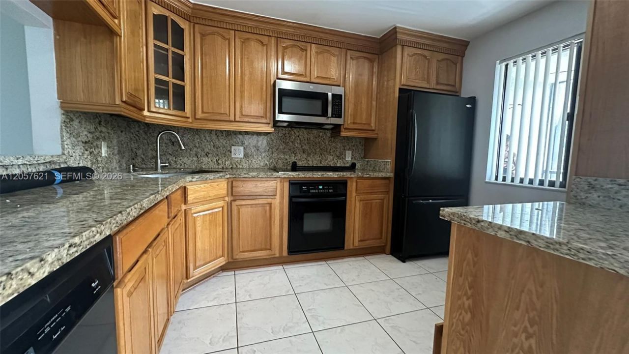 16551 Blatt Blvd , Unit 204, Weston, FL 33326 Photo
