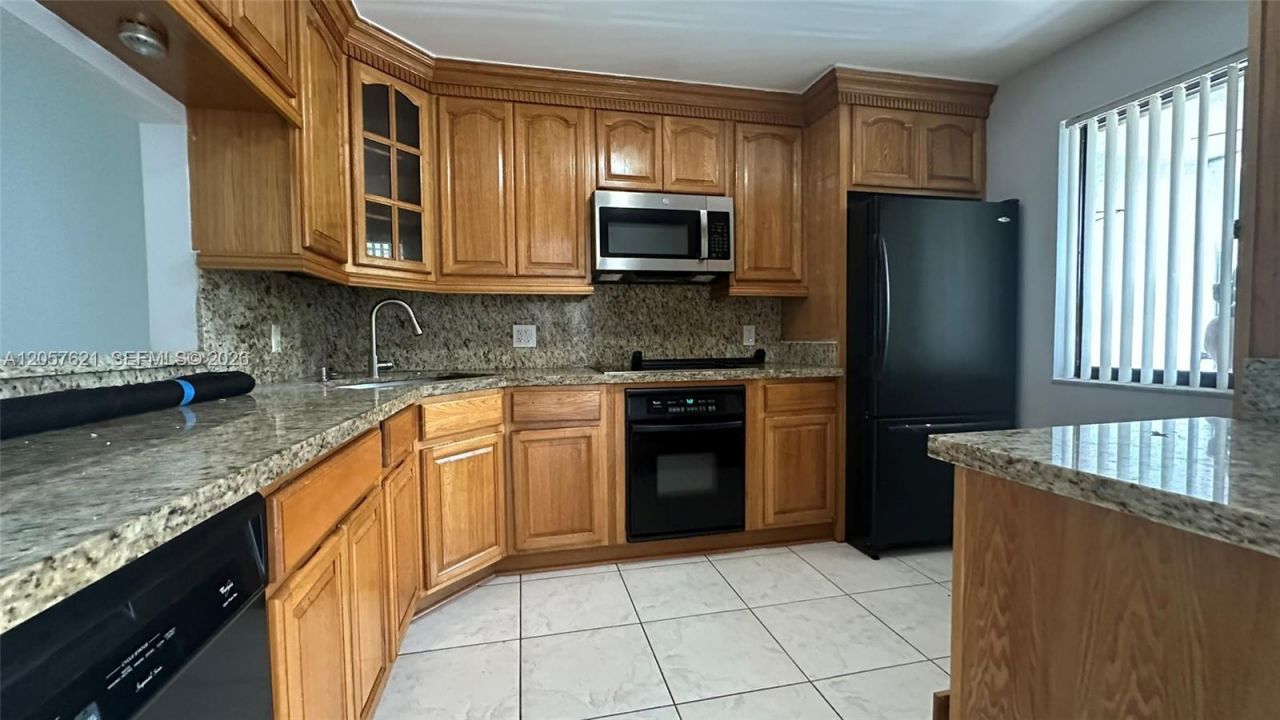 16551 Blatt Blvd , Unit 204, Weston, FL 33326 Photo