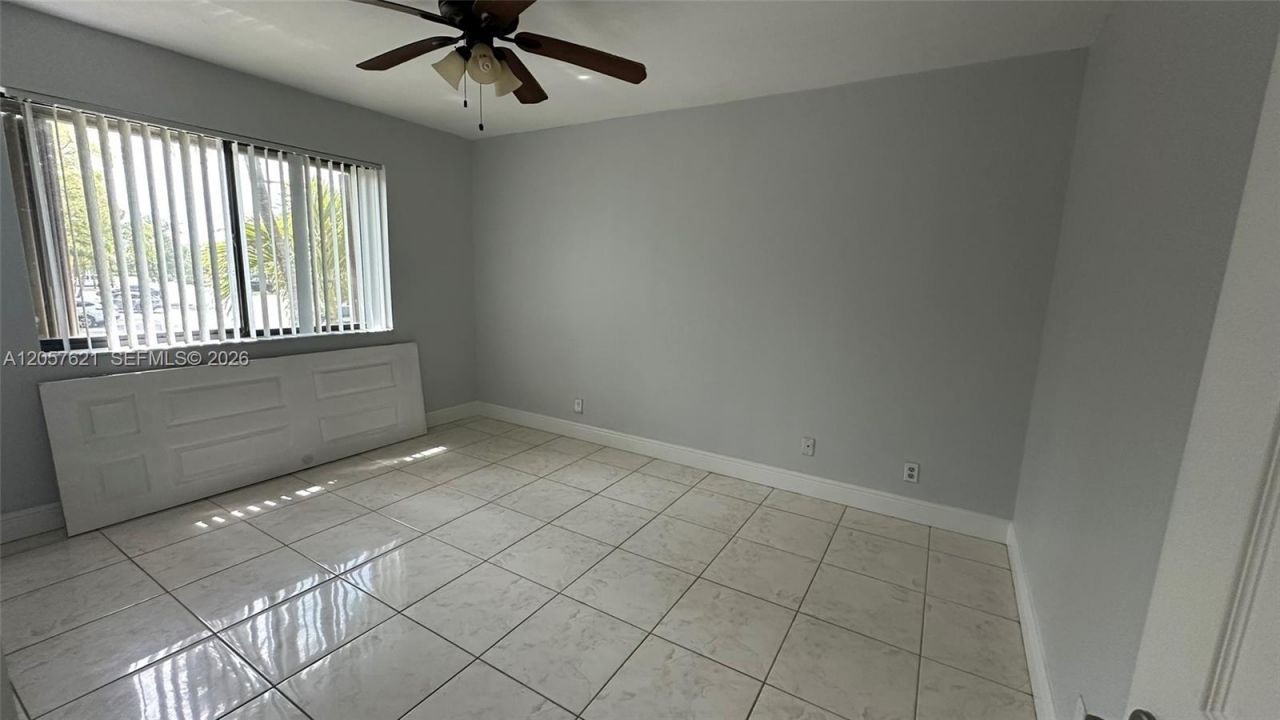 16551 Blatt Blvd , Unit 204, Weston, FL 33326 Photo