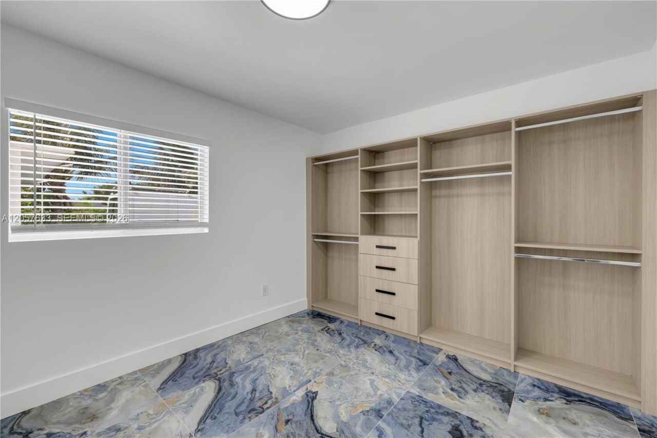 10350 SW 48th St , Unit 2, Miami, FL 33165 Photo