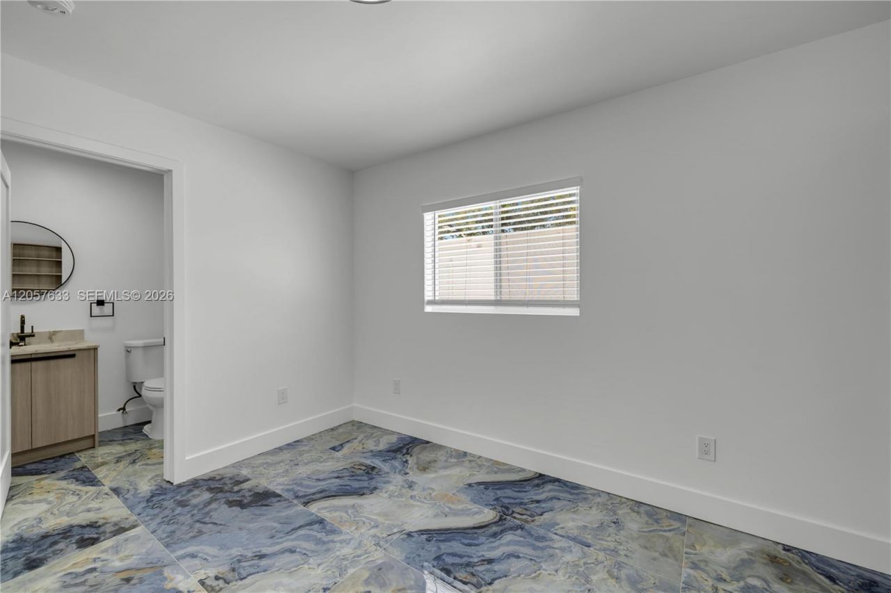 10350 SW 48th St , Unit 2, Miami, FL 33165 Photo