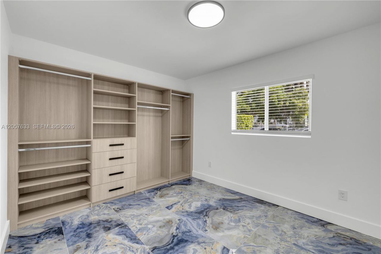 10350 SW 48th St , Unit 2, Miami, FL 33165 Photo