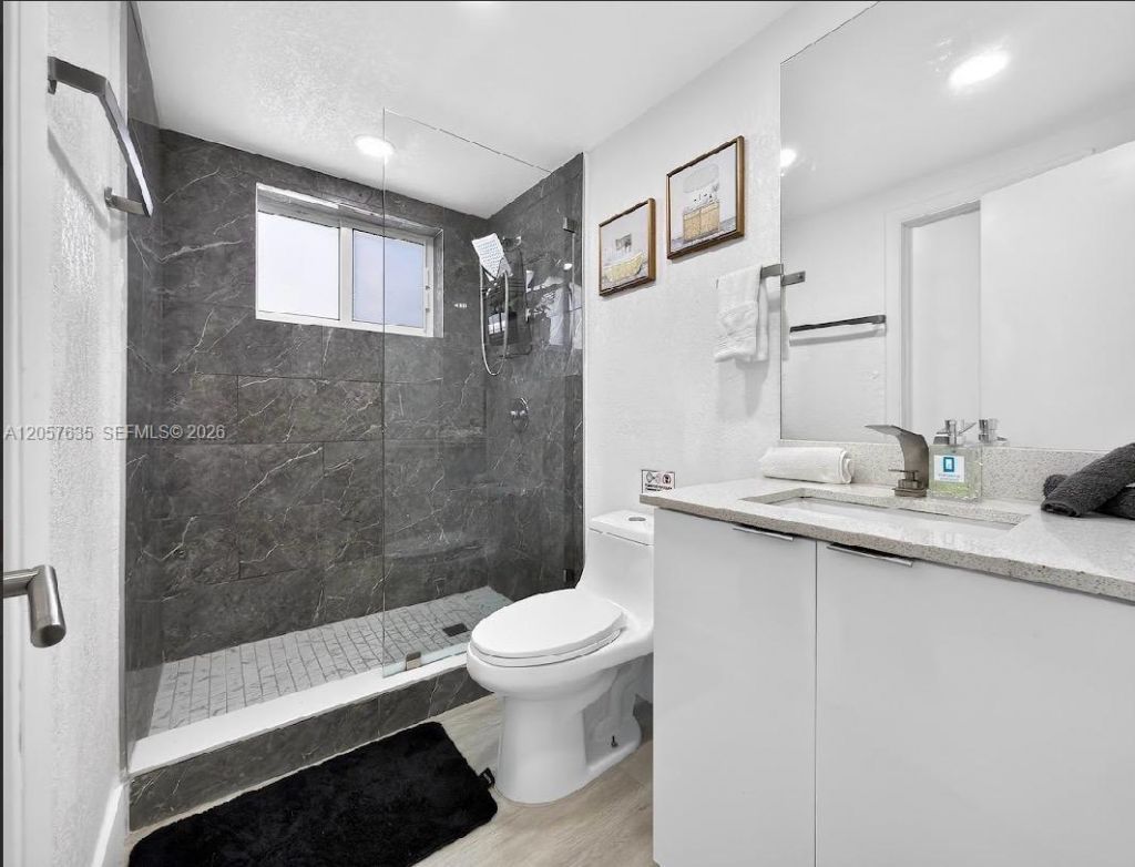 251 NW 57th Ave , Miami, FL 33126 Photo