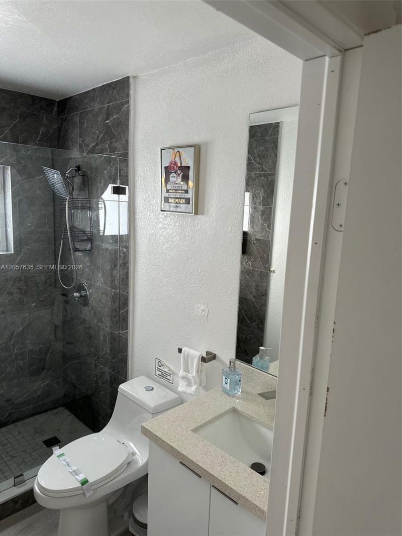 251 NW 57th Ave , Miami, FL 33126 Photo