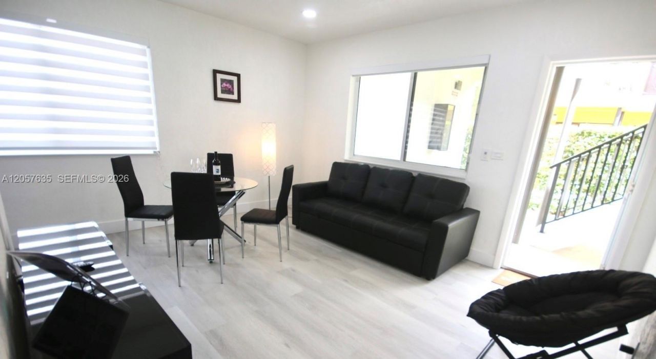 251 NW 57th Ave , Miami, FL 33126 Photo