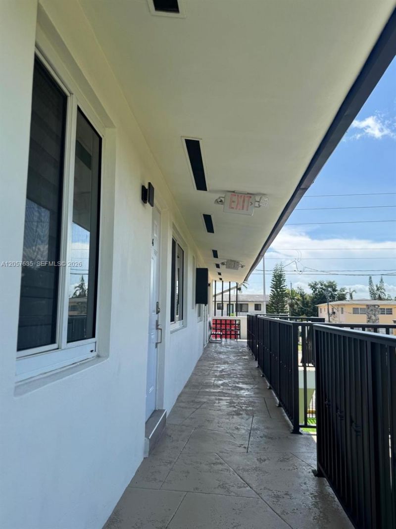 251 NW 57th Ave , Miami, FL 33126 Photo