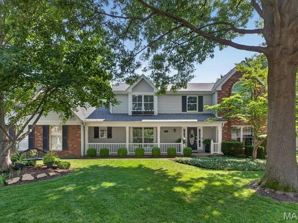 15673 Coventry Farm Drive, Chesterfield, MO 63017