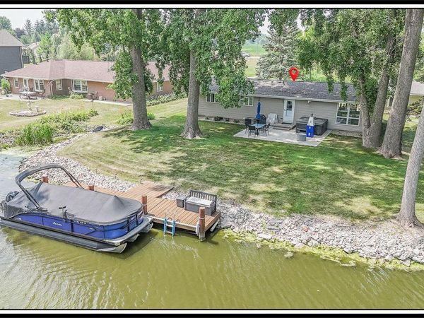 6752 LEE HARBOR LANE, Oshkosh, WI 54902