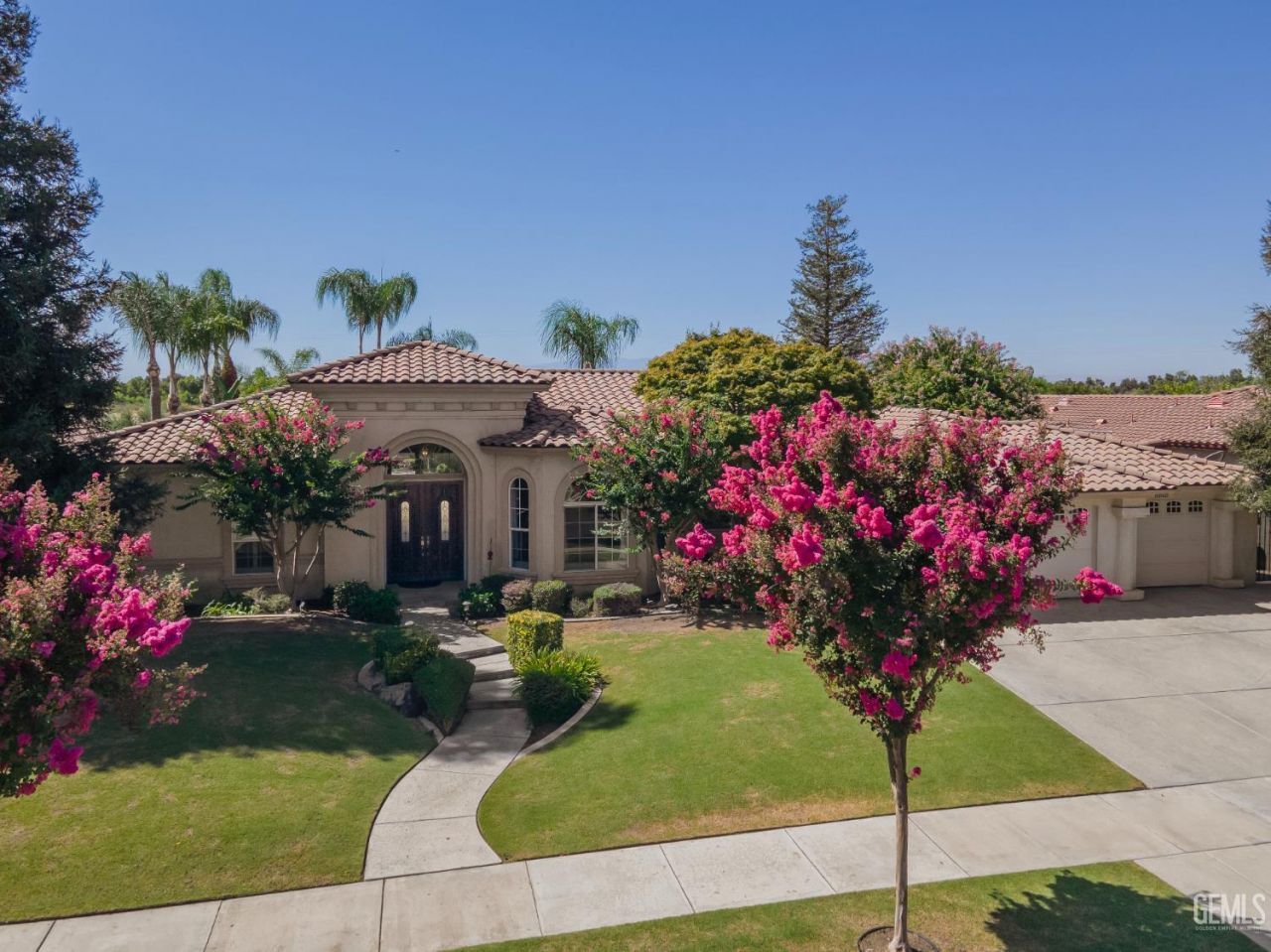 10503 Hinderhill Drive, Bakersfield, CA 93312 Main Photo