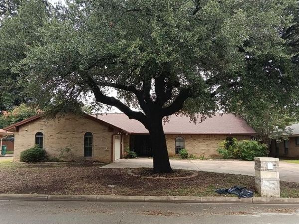 5013 Cordova Avenue , Fort Worth, TX 76132