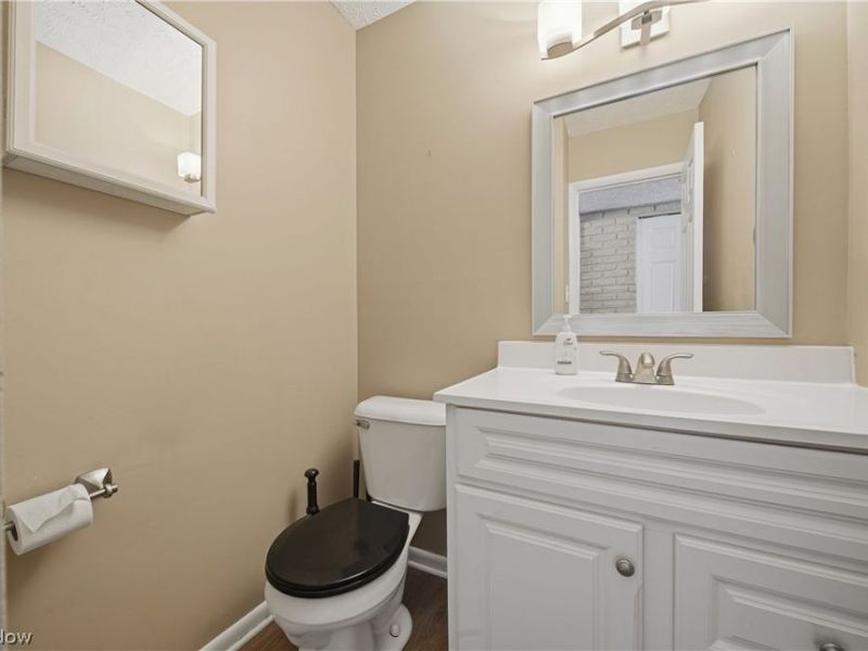 2059 Carlile Drive, Uniontown, OH 44685 Photo 14