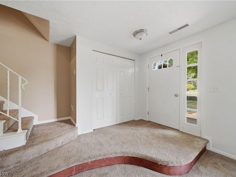 2059 Carlile Drive, Uniontown, OH 44685 Photo 3