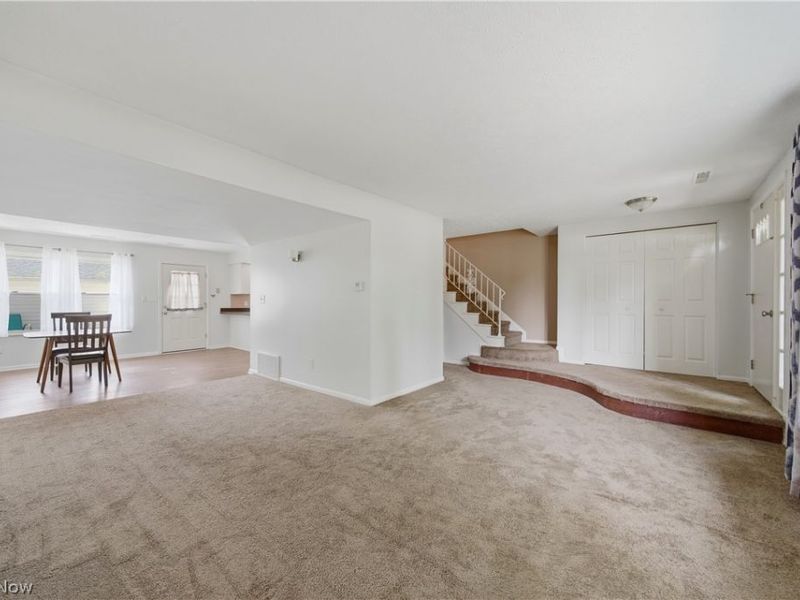2059 Carlile Drive, Uniontown, OH 44685 Photo 6