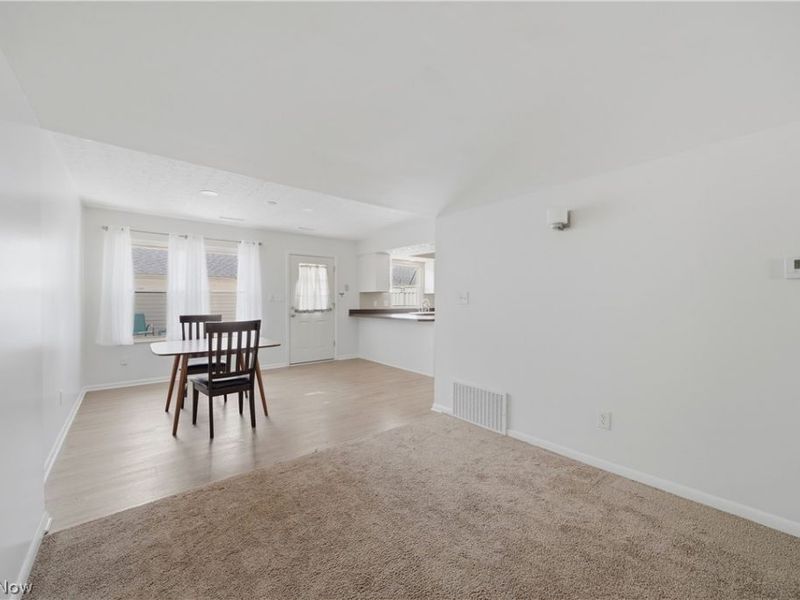 2059 Carlile Drive, Uniontown, OH 44685 Photo 8