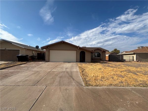528 Close Avenue , Henderson, NV 89011